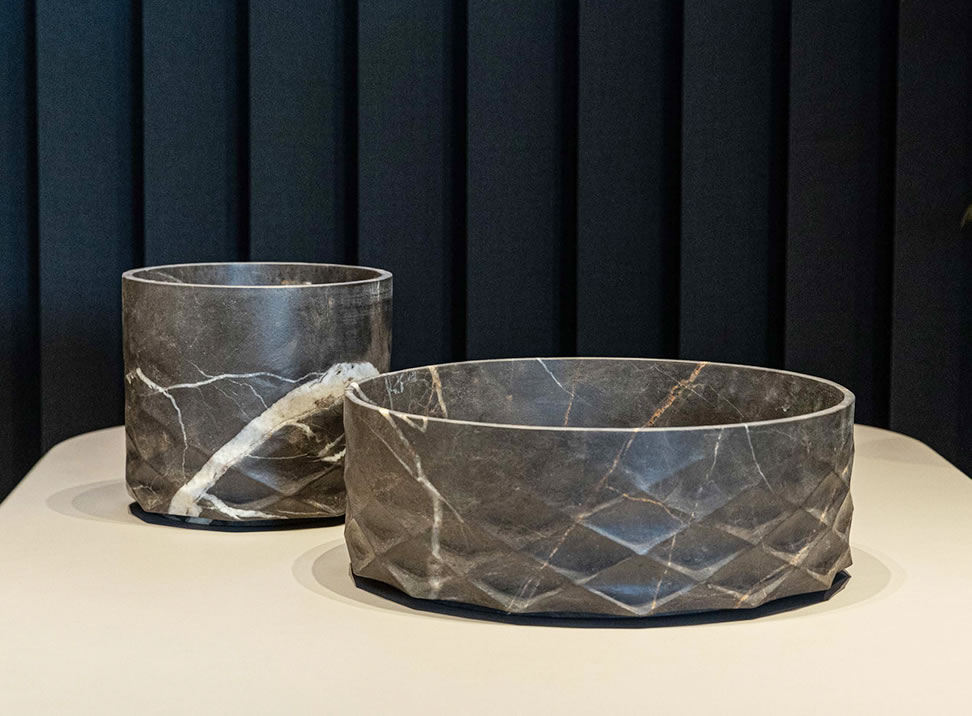 Eton vases