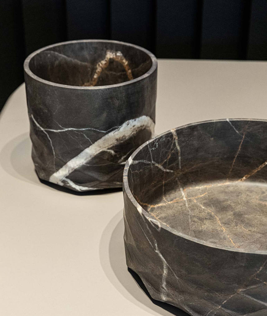 Eton vases