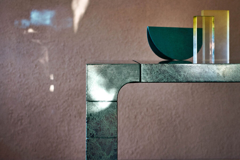 Dining table（F-DT1011）